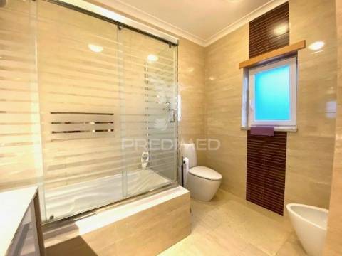 Moradia t4 em são joão talha