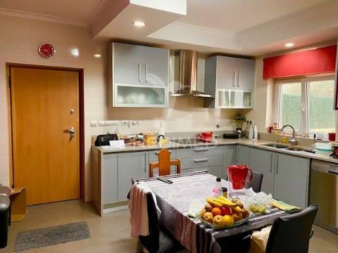 Moradia t4 em são joão talha