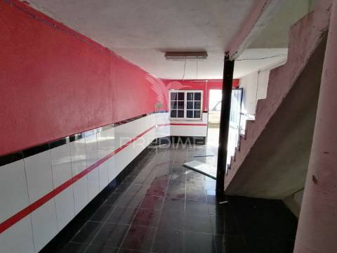 Fantástica casa em gavião