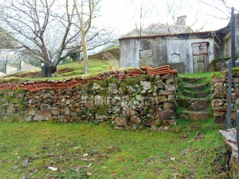 Terreno urbanizável - pomarelhos a 8 kms vila real