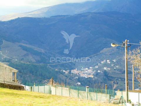 Terreno urbanizável - pomarelhos a 8 kms vila real
