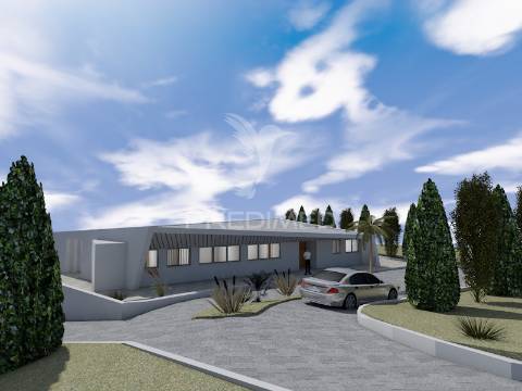 Moradia térrea ultrapremium com 4 quartos e piscina infinita – silves