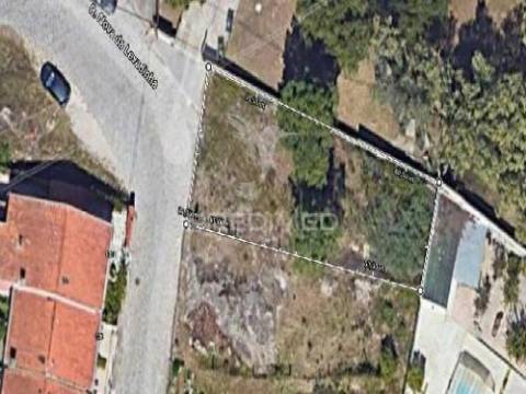 Terreno em  pedrouços - maia