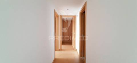 Requintado t2 com vistas deslumbrantes sobre o rio tejo