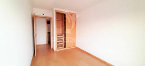 Requintado t2 com vistas deslumbrantes sobre o rio tejo