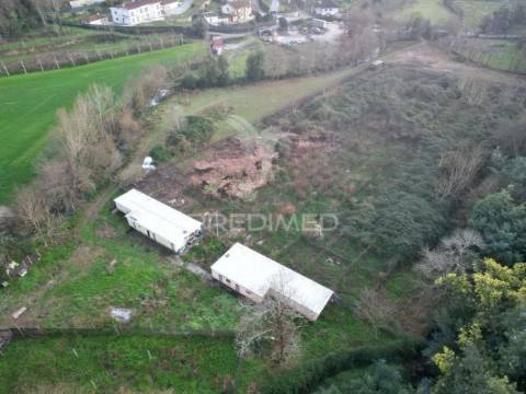 Terreno em briteiros santa leocádia - guimarães