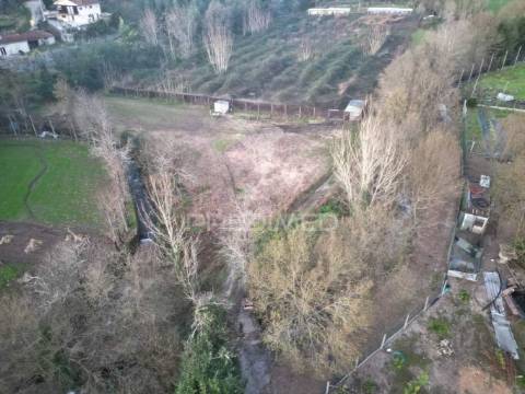 Terreno em briteiros santa leocádia - guimarães