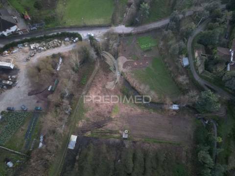 Terreno em briteiros santa leocádia - guimarães