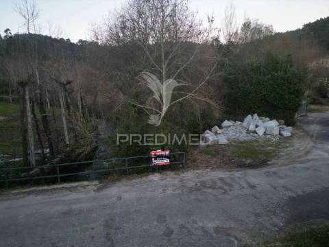 Terreno em briteiros santa leocádia - guimarães