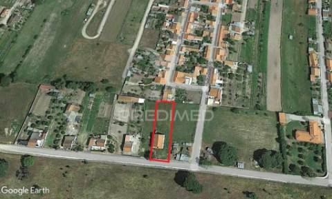 Moradia em construção no couço, coruche