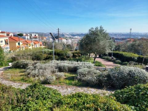Terreno bairro da condessa, odivelas, lisboa