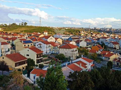 Terreno bairro da condessa, odivelas, lisboa