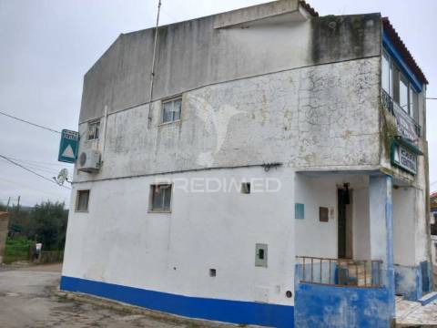 Café  restaurante em mina do bugalho