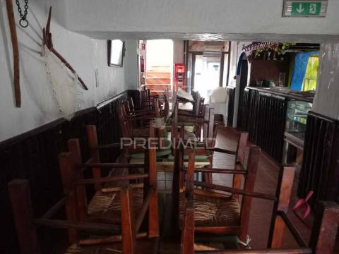 Café  restaurante em mina do bugalho