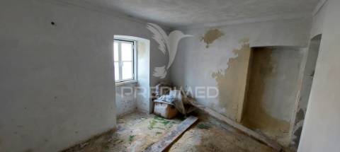 Moradia em construção em ervedal