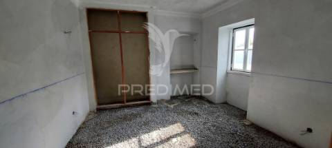 Moradia em construção em ervedal