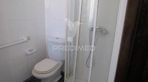 Moradia t4 nos ilheus