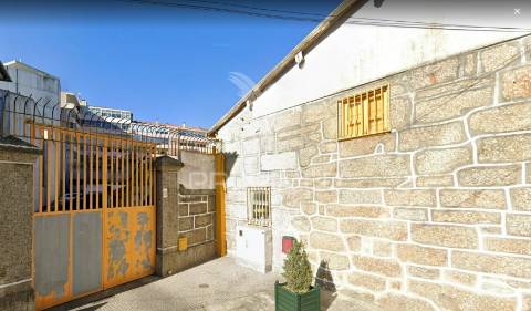 Guimarães - prédio histórico no centro