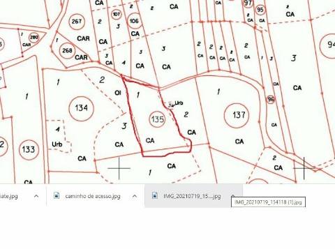 Terreno de 5240 m2, que contém também uma parte urbana com 80 m2,