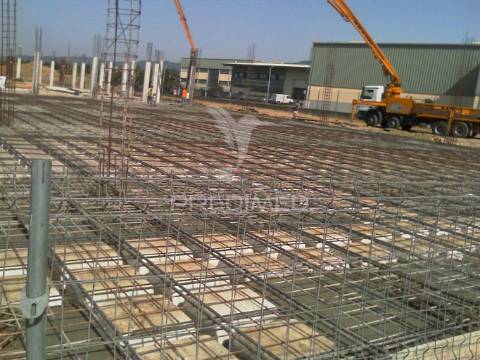 Armazém para recuperar | 11.400 m2 | albarraque