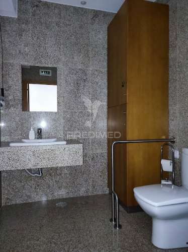 Arrenda-se loja para serviços/clínica médica/dentária - campo alegre