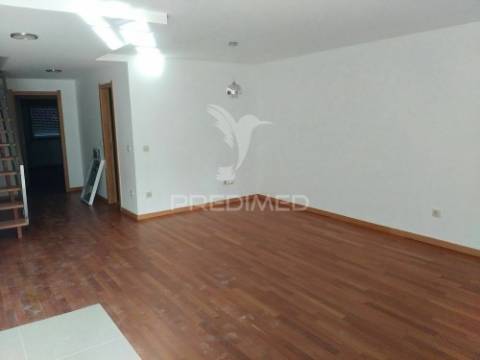 T 5 - duplex á alameda das antas-porto