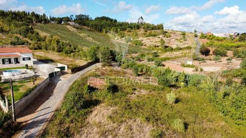 Terreno com viabilidade de construção a 7km de caldas da rainha