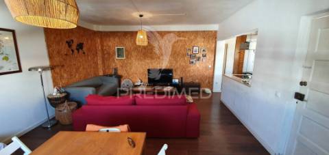 Moradia t4 + t2 + t2 + t1 + t1 + t1 c/piscina