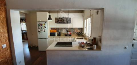 Moradia t4 + t2 + t2 + t1 + t1 + t1 c/piscina