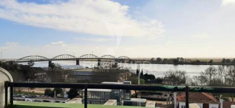 Escritório com terraço e vista rio, vila franca de xira, lisboa