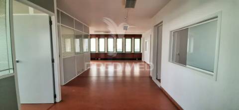 Escritório com terraço e vista rio, vila franca de xira, lisboa