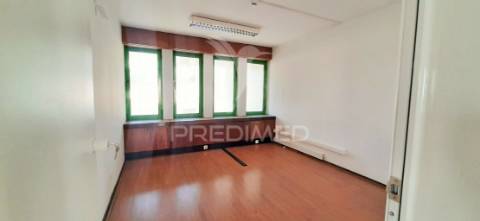 Escritório com terraço e vista rio, vila franca de xira, lisboa