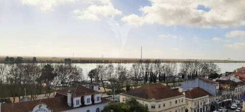 Escritório com terraço e vista rio, vila franca de xira, lisboa