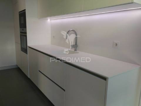 T4 excelente localização á boavista novo