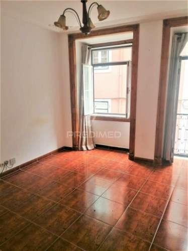 Apartamento t2 + 1 | centro de lisboa