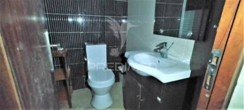 Apartamento t2 + 1 | centro de lisboa