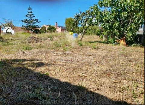 Lote urbano para construção de moradia térrea