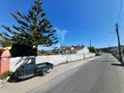 Lote urbano para construção de moradia térrea