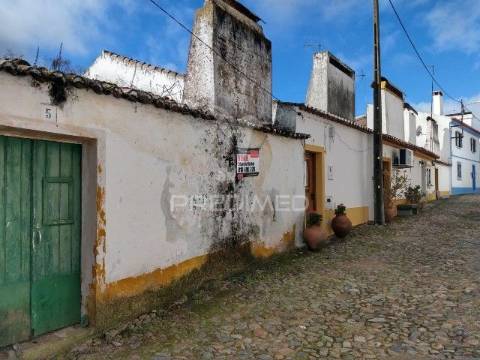 Casa em ruínas alter pedroso- alter chão