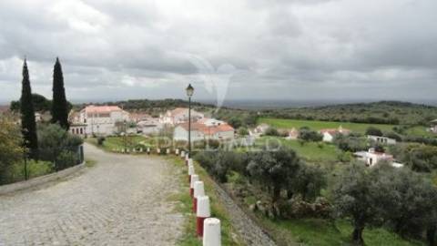 Casa em ruínas alter pedroso- alter chão