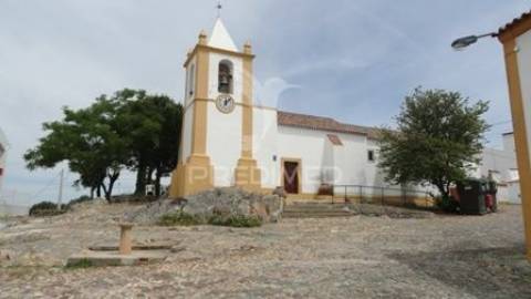 Casa em ruínas alter pedroso- alter chão