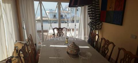 Penthouse t3 na primeira linha da praia da rocha