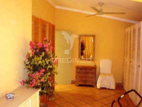 Penthouse t3 na primeira linha da praia da rocha