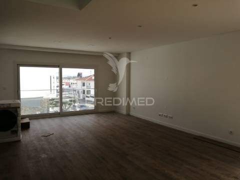 Moradia t4 em construção com piscina e garagem – vale de milhaços, seixal