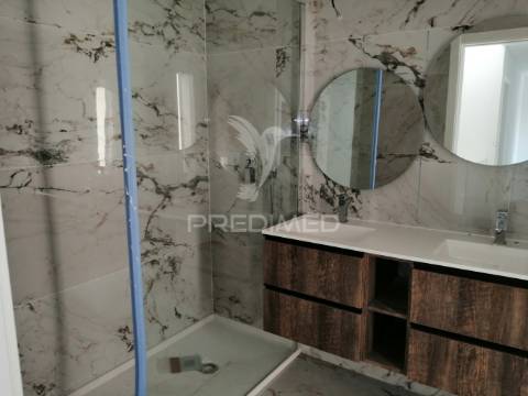 Moradia t4 em construção com piscina e garagem – vale de milhaços, seixal