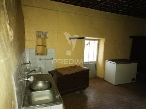 Moradia em montalvão