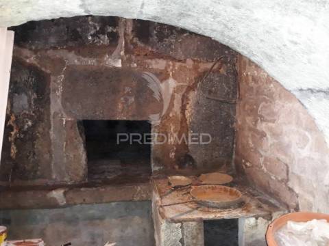 Moradia de traça antiga - agualva
