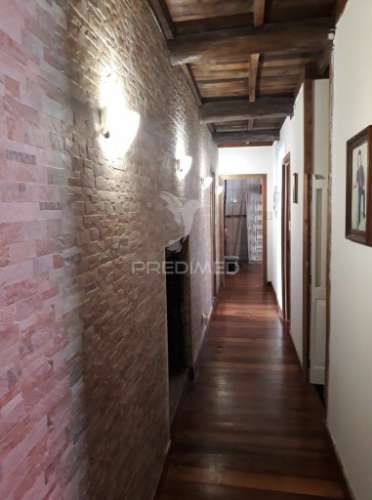 Moradia de traça antiga - agualva