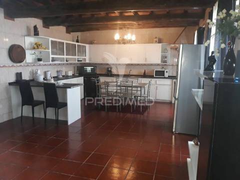 Moradia de traça antiga - agualva