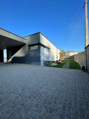 Moradia individual de luxo v3 - guimarães